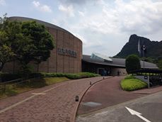 武雄市図書館.jpg